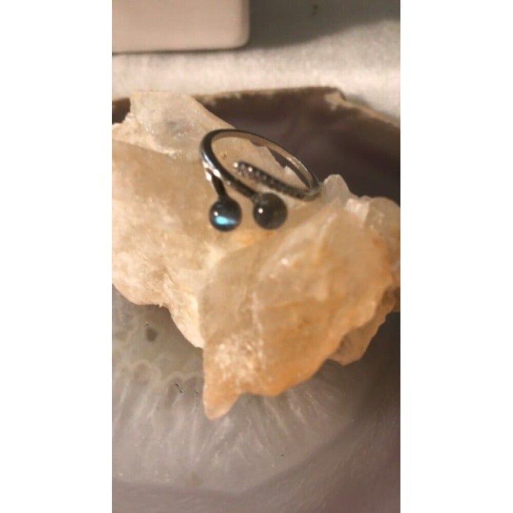 Pretty Labradorite Ring - Adjustable - Picture 4 of 4